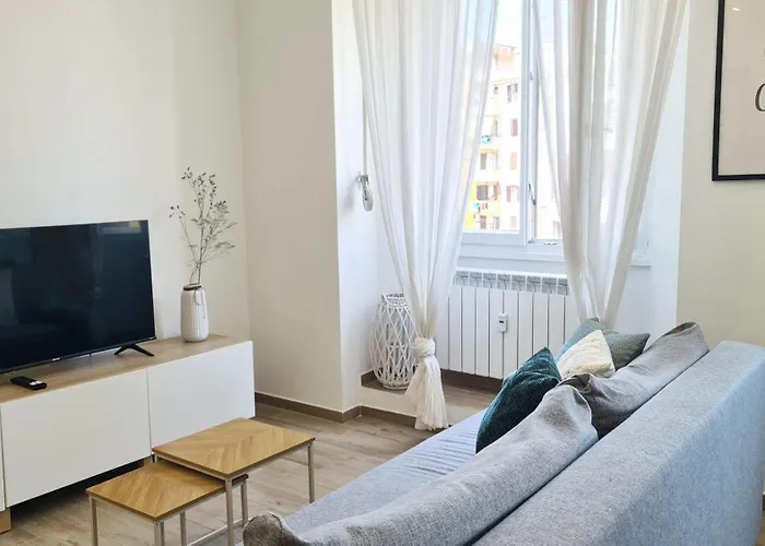 Loverhome 8 E 14