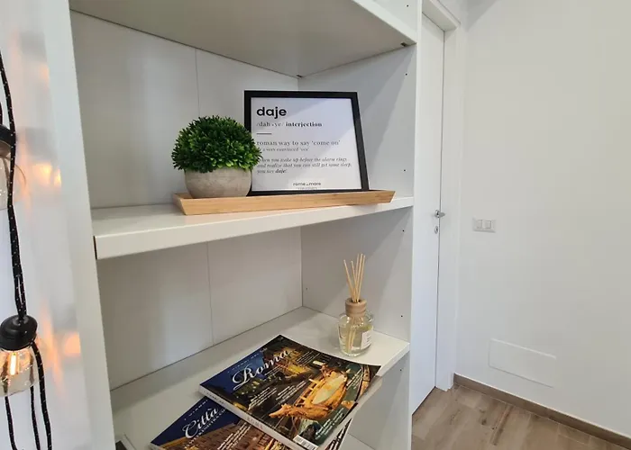 Loverhome 8 E 14 Roma