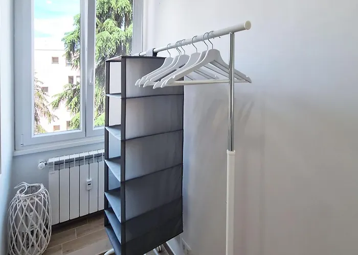 Loverhome 8 E 14 * Roma